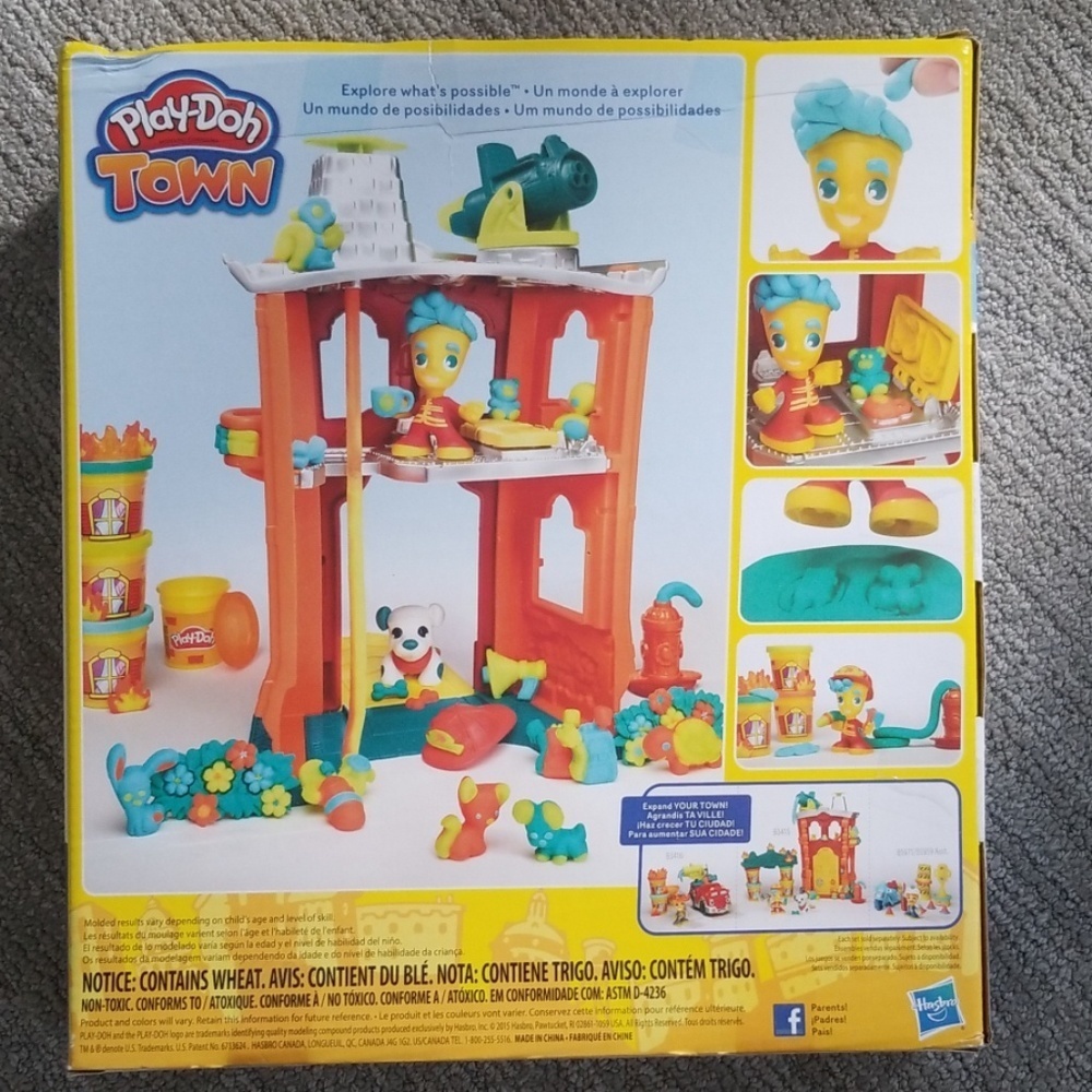 Play Doh Town - Picture 2 of 2